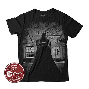 Camiseta Fatum - Batman - Arte - Cinza
