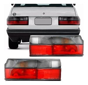 LANTERNA TRASEIRA VOYAGE 91/95 91 92 93 94 95 QUADRADO FUME LADO ESQUERDO (MOTORISTA) 105932