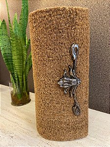 Capacho De Fibra de Coco Natural Luxo - Flor de Liz Bronze Lateral