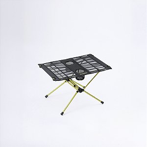 Mesa Camping Dobravél até 30kg Ultraleve Preto e Verde Limão