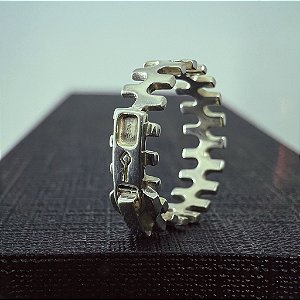 Anel Key Design Howe de Prata 925