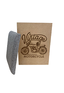 Puff Baú Não é Segredo Moto Linho Marrom Mesclado 34x45 NS0503