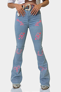 Calça Jeans Delavê Bordada Pink Western Howdy Ref. TR262