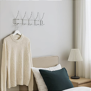 Cabideiro de Parede Metálico 5 Ganchos – Organizador Cromado para Roupas, Toalhas, Bolsas e Acessórios | 40x13cm | Acompanha parafusos e buchas | Sofisticado e Eficiente Marca: Genérico