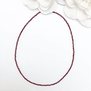 COLAR RUBI FACETADO MINI PEDRAS