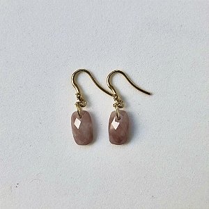 BRINCO GLORIA QUARTZO MORANGO FACETADO ZIRCONIA
