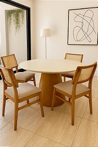 Conjunto Mesa de Jantar Redonda com 4 Cadeiras