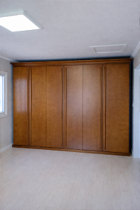 Guarda-Roupa Casal 6 Portas de Madeira – Design Clássico e Elegante