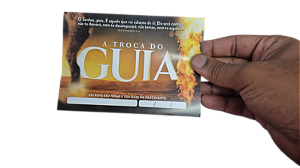 Folheto A troca do Guia Deuteronômio 31:8? Deus Vai Adiante de Ti