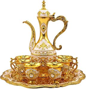 Conjunto De Jarra  e 6 taças e 1 bandeja dourados – importado