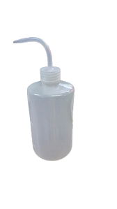Garrafa Bisnaga Com Bico Curvo Graduada 500ml