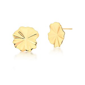 BRINCO DE FLOR TEXTURIZADO LISO BANHADO A OURO