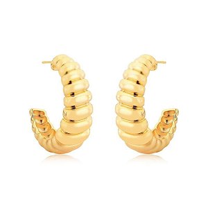 BRINCO MEIA ARGOLA EM GOMOS LISOS BANHADO A OURO