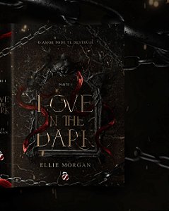 Love in the dark - capa dura