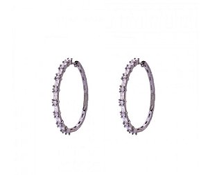 Brincos argola cravejados com zircônias cristal baguete
