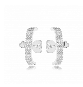Brincos ear hook cravejado com zircônis cristal e coração nas laterais