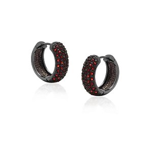 Brincos argola G cravejados com zircônias rubi