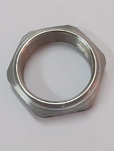 1522293 - Porca Pinhão - L110E, L110F, L120C, L120D, L120E, L120F, L150E, L150F, L180E, L180F, L220D, L220E, L220F, L50D, L50E, L60E, L60F, L70C, L70D, L70E, L70F, L90C, L90D, L90E, L90F.