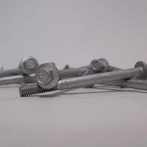 20459830 - Parafuso - BL60, BL61, BL61PLUS, BL70, BL71, BL71PLUS, EC135, EC140, EC160, EC170, EC180, EC200, EC210, EC220, EC235, ECR145, ECR235, EW145, EW160, EW180, EW200, EW205, EW210, EW230, FC2121, FC2421, L50, L60, L70, L90, P5770, P5870, P6870