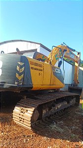 Escavadeira Hidráulica Marca JCB, Modelo JS200