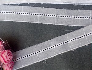 BA047- 1,5 cm x 13,70m | Bordado Ponto Ajour 100% Algodão Branco