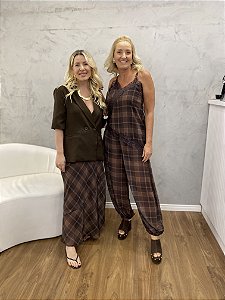 Blusa Assimétrica Xadrez