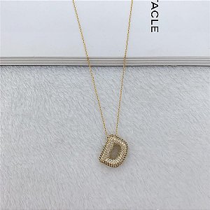 COLAR LETRA CRAVEJADA GOLD