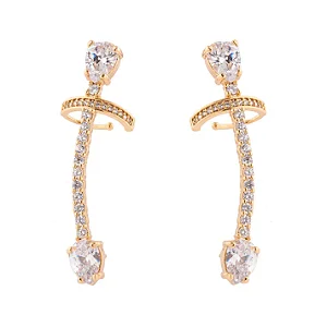 Brinco Ear Cuff Linha Cravejada e Gota Cristal Dourado