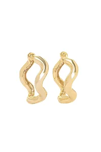 Argola M Click Torcida com Banho em Ouro 18k