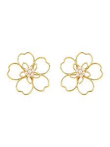 Brinco flor vazada com perola gold