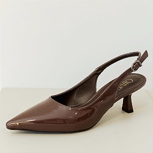 SCARPIN SLINGBACK MARROM VERNIZ SALTO MÉDIO - VICKY