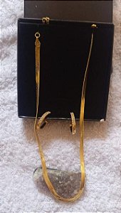 Conjunto Gargantilha Choker folheada a ouro e Brincos Folheados