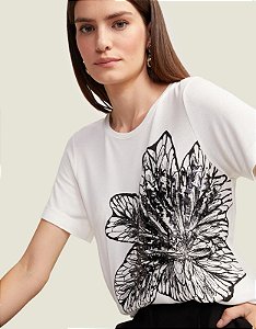 SHOULDER  T-SHIRT FLOR LATERAL BORDADA