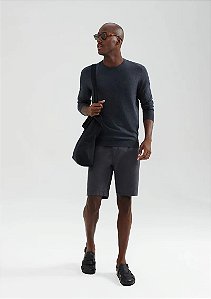 HERING BERMUDA BÁSICA MASCULINA CHINO EM TECIDO FIO TINTO - CINZA