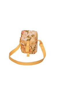 FARM ME LEVA BOLSA FARM FERVO FLORAL ARARAJUBA