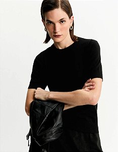 SHOULDER T-SHIRT TRICOT BÁSICO