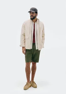 HERING BERMUDA BÁSICA MASCULINA EM SARJA COM ELASTANO - VERDE