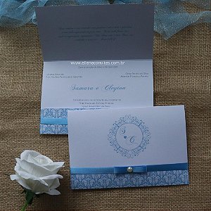 Convite de Casamento Arabesco Azul Serenity — disponível em kits com 30, 50, 80 e 100 unidades.