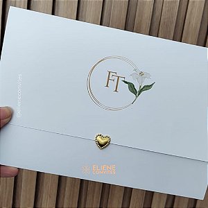 Convite de Casamento Elegante – Verde, Dourado e Lacre Pérola