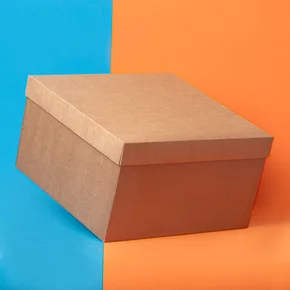 CAIXA QUADRADA KRAFT 27X27X15CM UN - K252