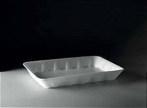 BANDEJA ISOPOR CF067 BRANCA COM 50 UND