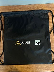 Sacochila Preta em nylon emborrachado