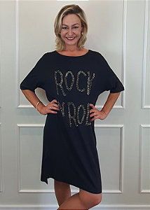 Vestido em Malha Preto Oversized Rock 'N Roll Prata Pedraria
