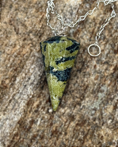 Pêndulo de Cristal Natural - Serpentinita