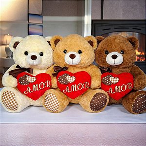 Urso de Pelúcia Grande Com Coração Amor e Laço Luxo