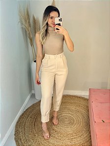 Calça Patrícia alfaiataria bege