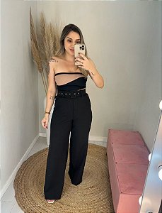 Calça pantalona alfaiataria com cinto preta