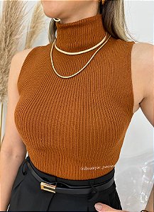 Blusa modelo garrafinha em tricot caramelo