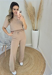 Conjunto blusa manga curta e calça moletinho premium bege