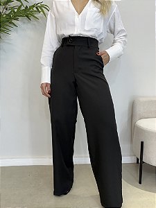 Calça alfaiataria pantalona com botão preto